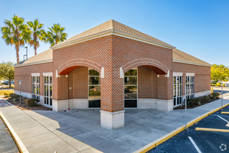 Primary Photo Of 8407 Little Rd, New Port Richey Bank For Lease