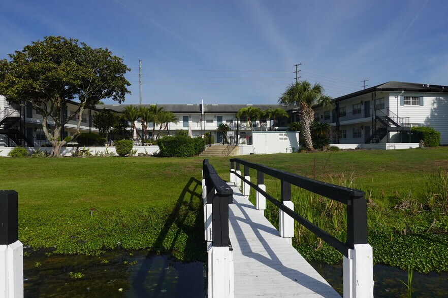 More Photos Of 2887 S Osceola Ave, Orlando Office For Sale
