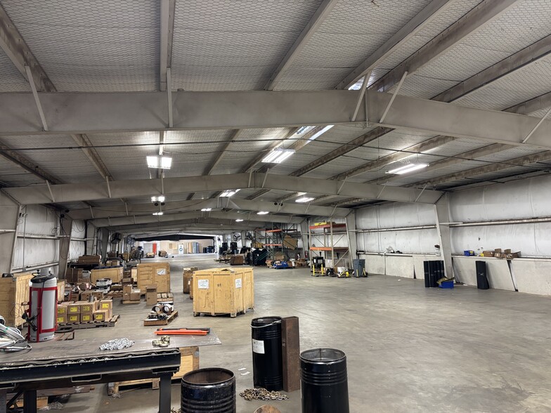 More Photos Of 4181 Magnolia St, Pearland Manufacturing For Lease