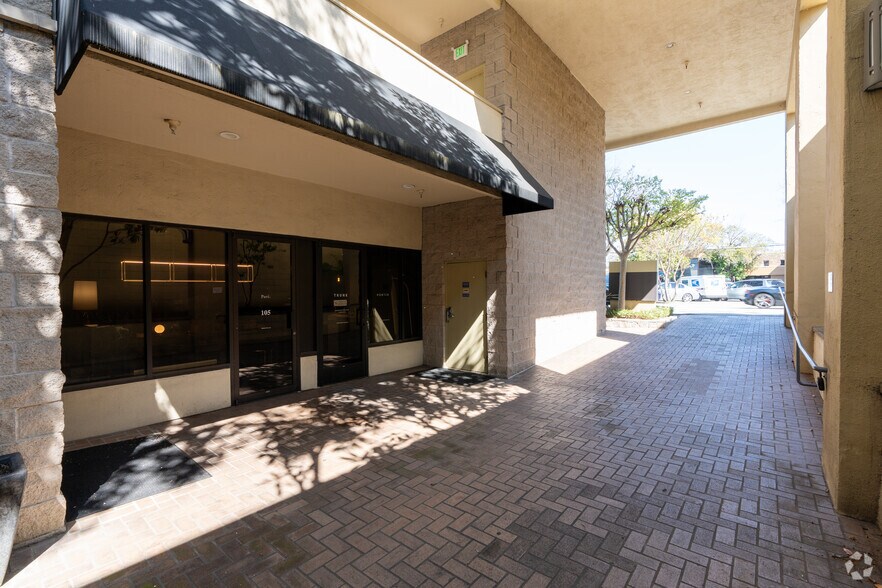 More Photos Of 695 Oak Grove Ave, Menlo Park Medical For Sale