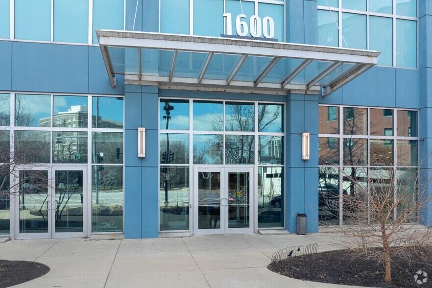 More Photos Of 1600 S Indiana Ave, Chicago Apartments For Sale
