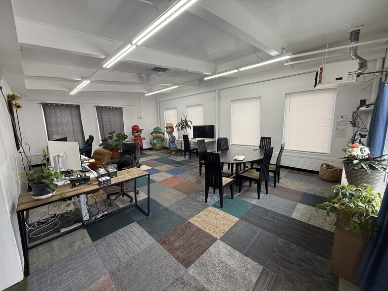 More Photos Of 220 E William St, Carson City Auto Repair For Sale