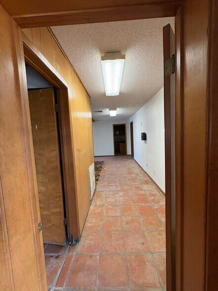More Photos Of 1500 Simmons Ave, Jourdanton Warehouse For Sale
