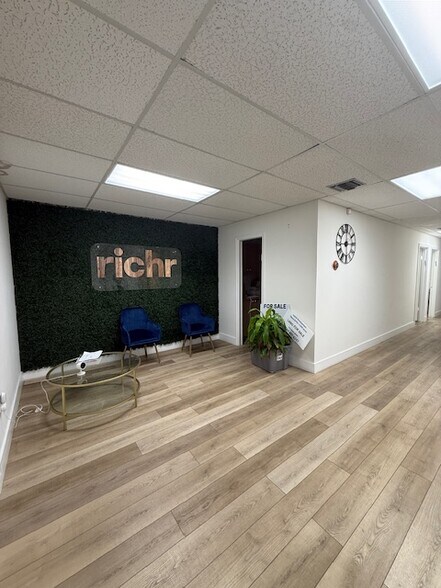 More Photos Of 2627 NE 203rd St, Aventura Office For Lease