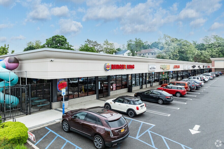 More Photos Of 75 Old Shore Rd, Port Washington Department Store For Lease