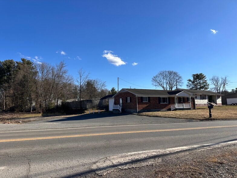 More Photos Of 346 Rural Acres Dr, Beckley Showroom For Sale