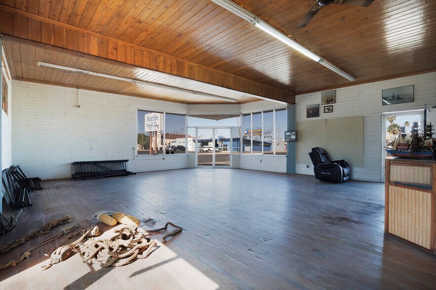 More Photos Of 300 E 2nd St, Casa Grande Freestanding For Sale