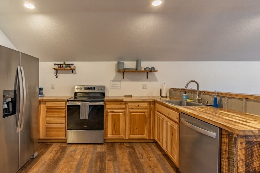 More Photos Of 12598 Highway 16a, Custer Trailer Camper Park For Sale