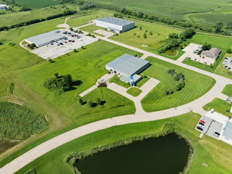 More Photos Of 701 Technology Pl, Waverly Manufacturing For Lease