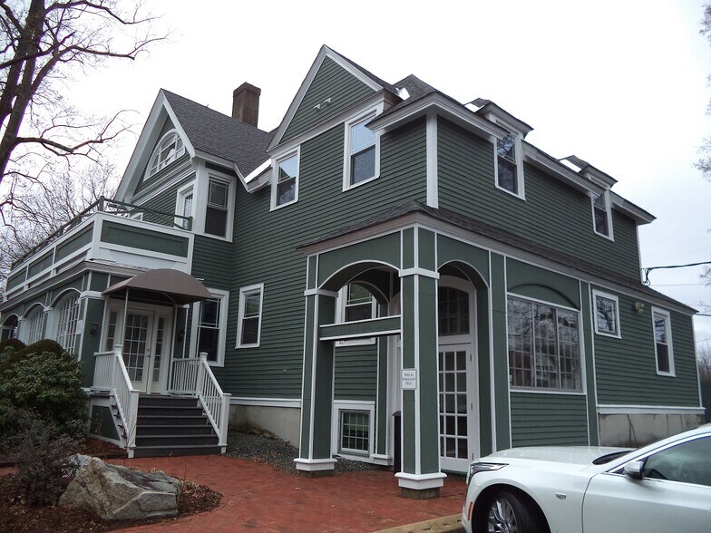 More Photos Of 1855 Elm St, Manchester Office For Lease