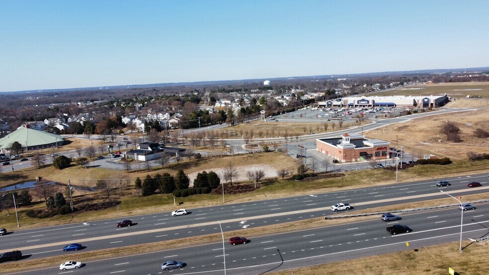 More Photos Of 1030 E Songsmith Dr, Bear Unknown For Lease