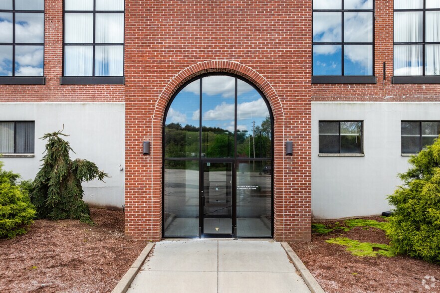 More Photos Of 582 Great Rd, North Smithfield Warehouse For Lease