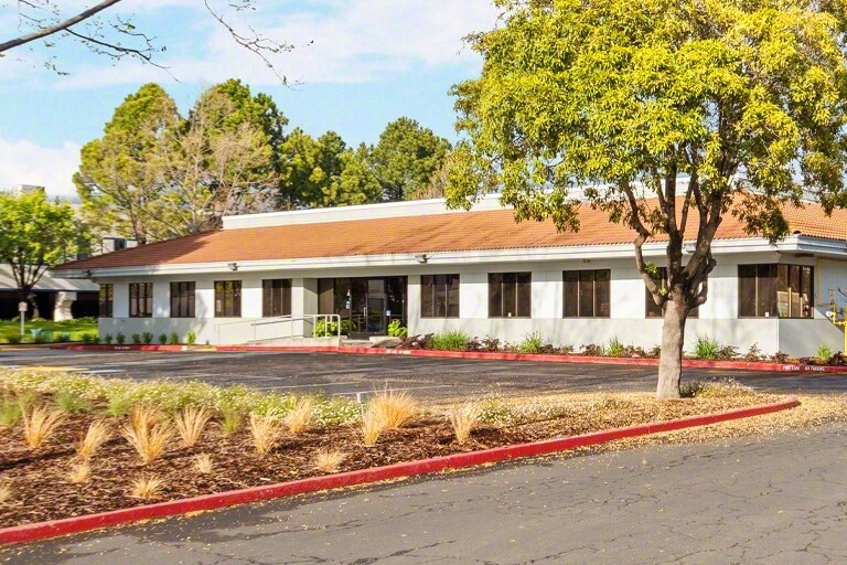 More Photos Of 30780 Santana St, Hayward Research And Development For Lease