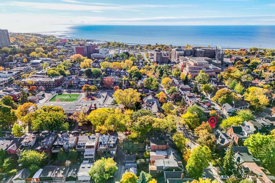 More Photos Of 164 Sunnyside Av, Toronto Multifamily For Sale