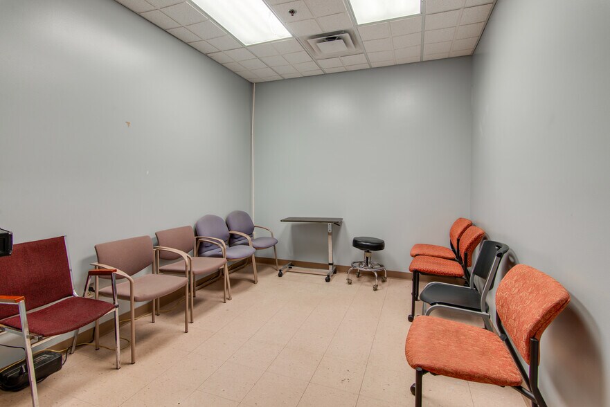 More Photos Of 3390 N State Rd, Davison Medical For Sale