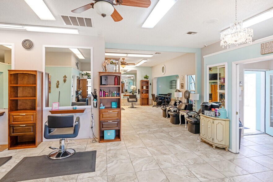 More Photos Of 2126 McCulloch Blvd N, Lake Havasu City Storefront Retail Office For Lease