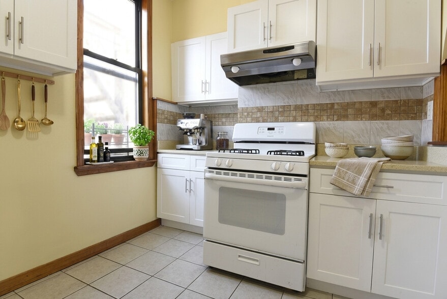 More Photos Of 98-100 Bushwick Ave, Brooklyn Apartments For Sale