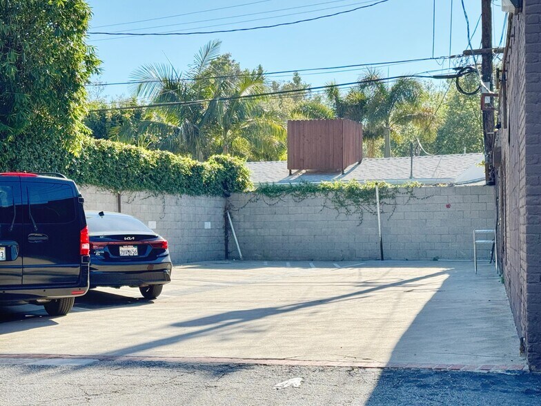 More Photos Of 3206 Los Feliz Blvd, Los Angeles Medical For Lease