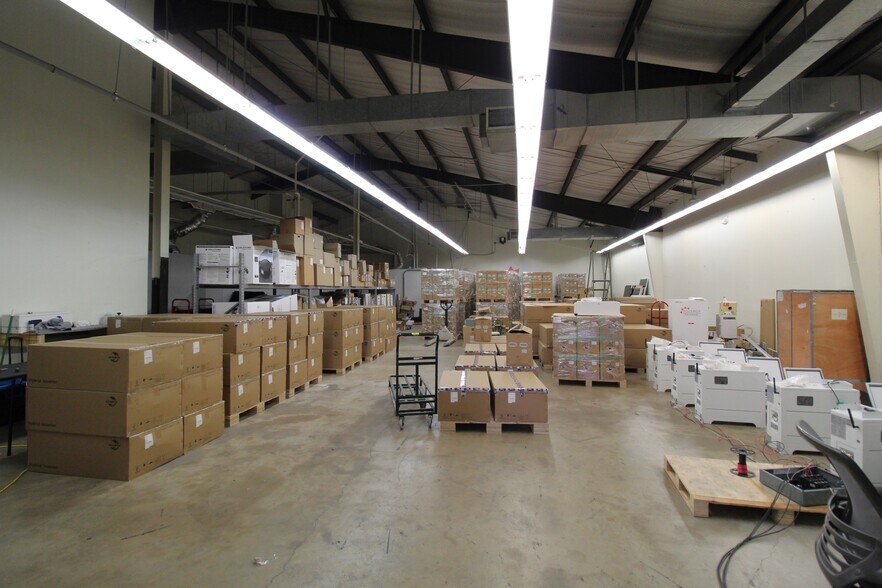 More Photos Of 3701 Mccoll St, McAllen Showroom For Sale