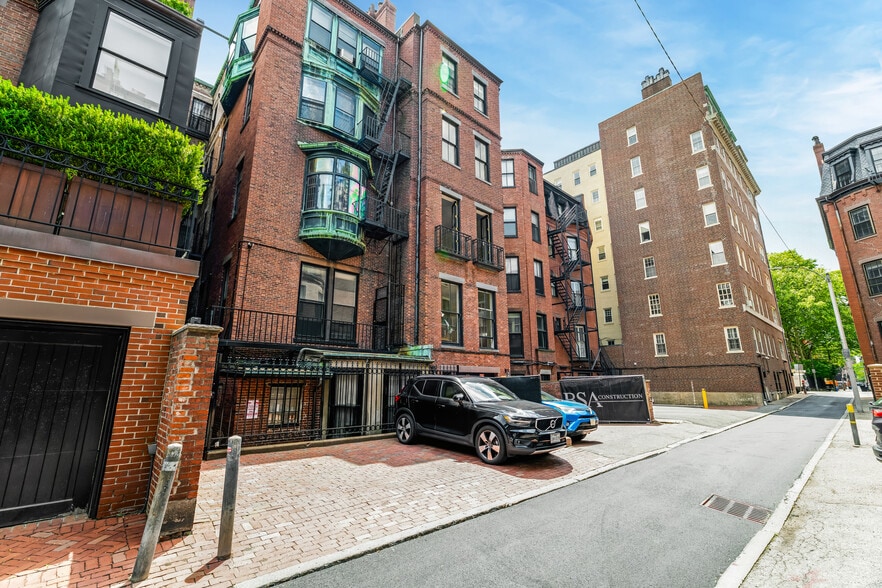 More Photos Of 57 Commonwealth Ave, Boston Apartments For Sale