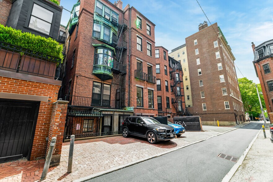 More Photos Of 57 Commonwealth Ave, Boston Apartments For Sale