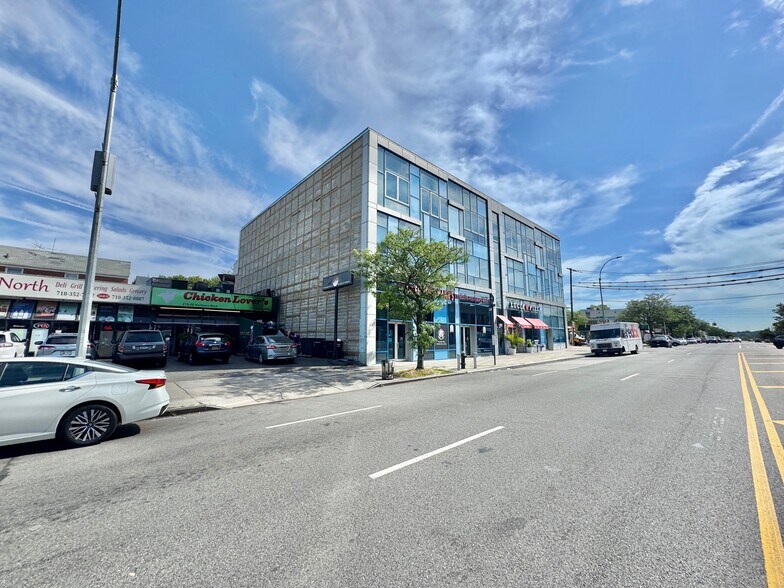 More Photos Of 215-15 Northern Blvd, Bayside Storefront Retail Office For Lease