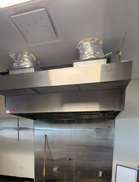 More Photos Of 2804 Quiet Plain Dr, San Antonio General Retail For Lease