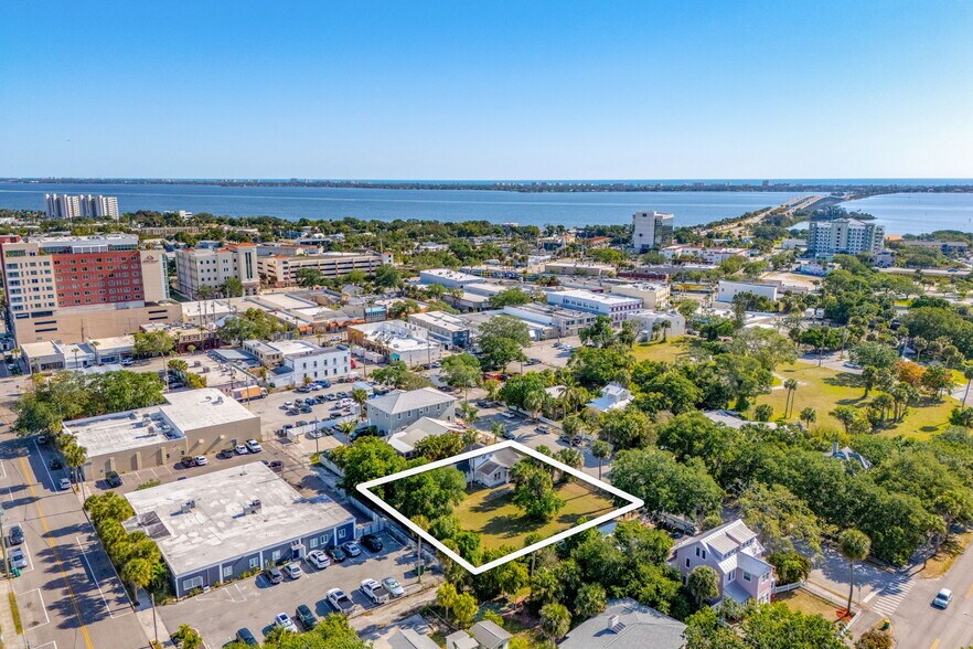 More Photos Of 2106 Vernon Pl, Melbourne Flex For Sale