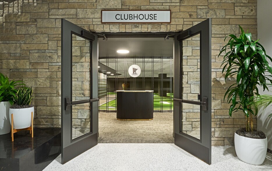 More Photos Of 625 Marquette Ave, Minneapolis Office For Sale