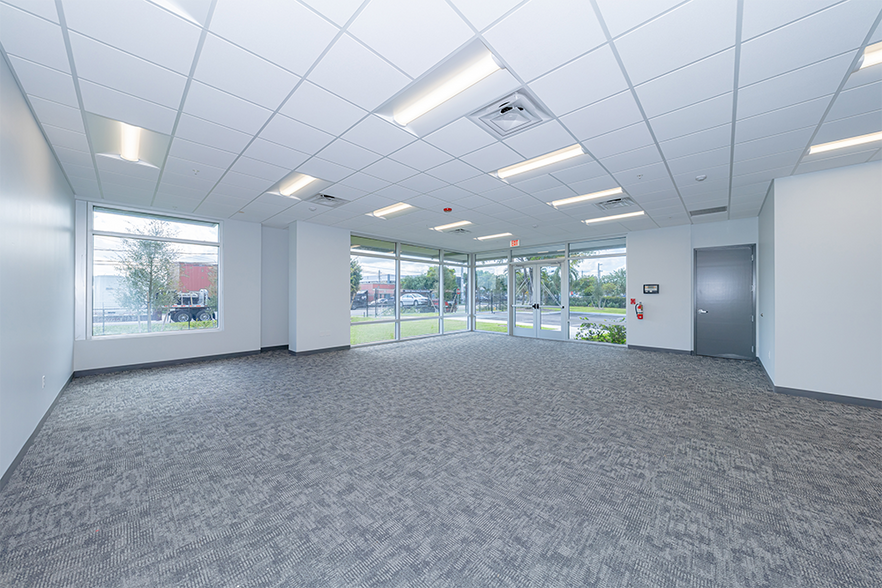 More Photos Of 3055 Burris Rd, Davie Land For Lease