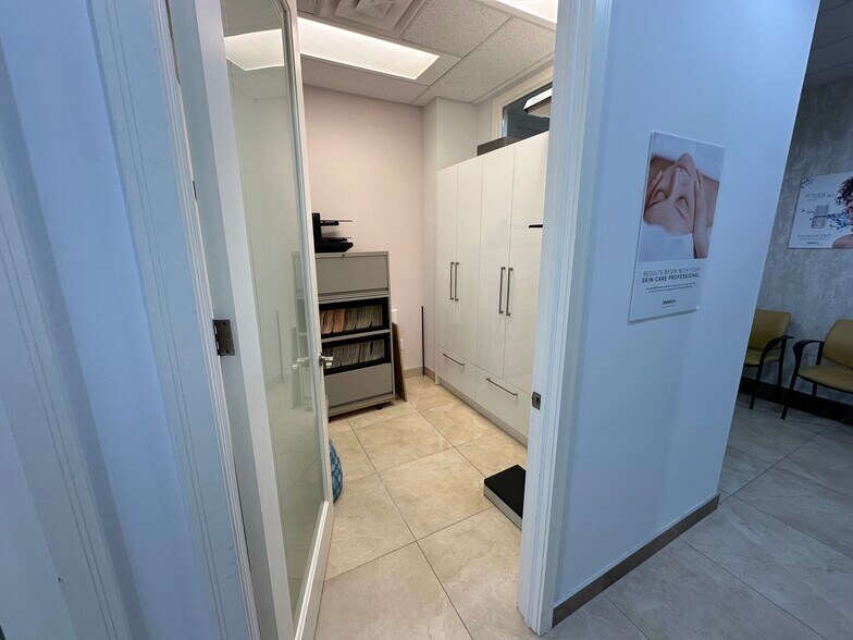 More Photos Of 7191 Yonge St, Markham Medical For Sale