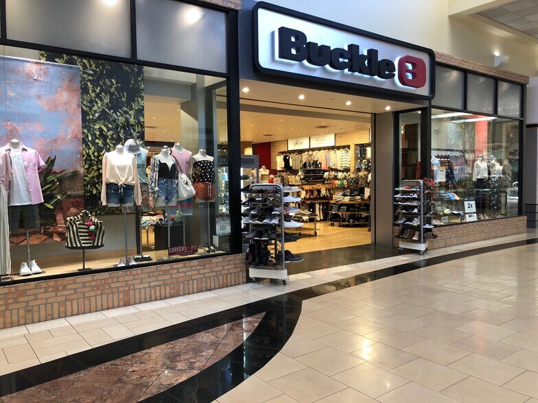 More Photos Of 2600 Beach Blvd, Biloxi Unknown For Lease