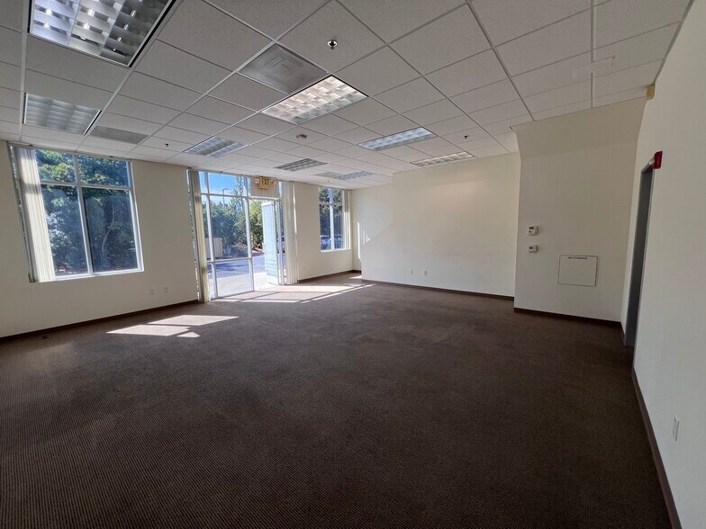 More Photos Of 1116 Cadillac Ct, Milpitas Flex For Lease