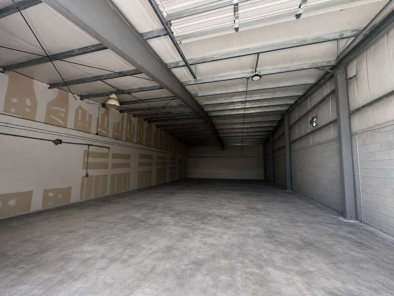 More Photos Of 3792 Ladson Rd, Ladson Light Distribution For Lease
