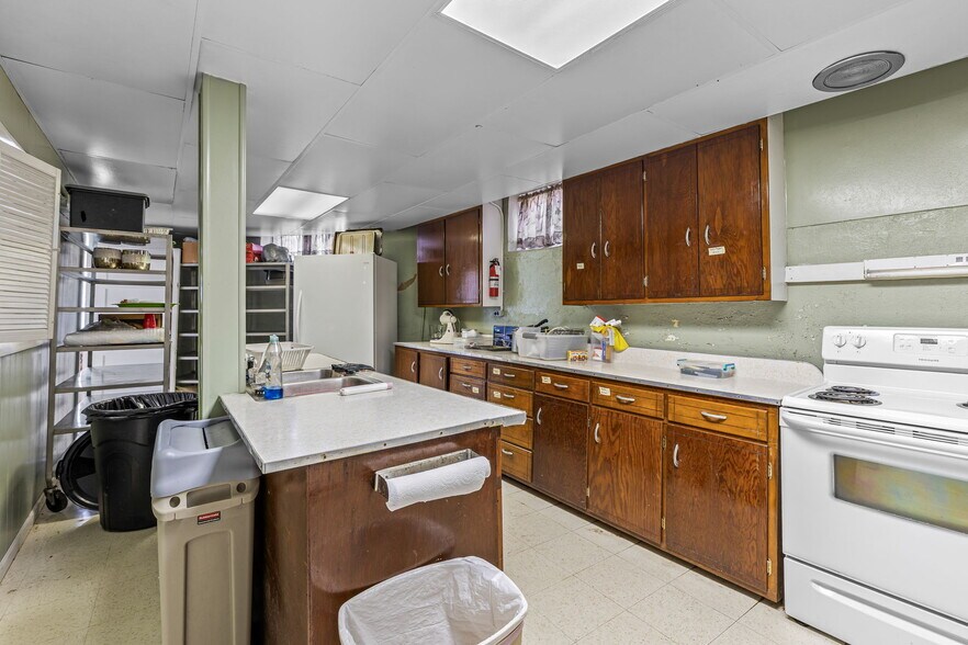 More Photos Of 408 W Main St, Park Hills Religious Facility For Sale