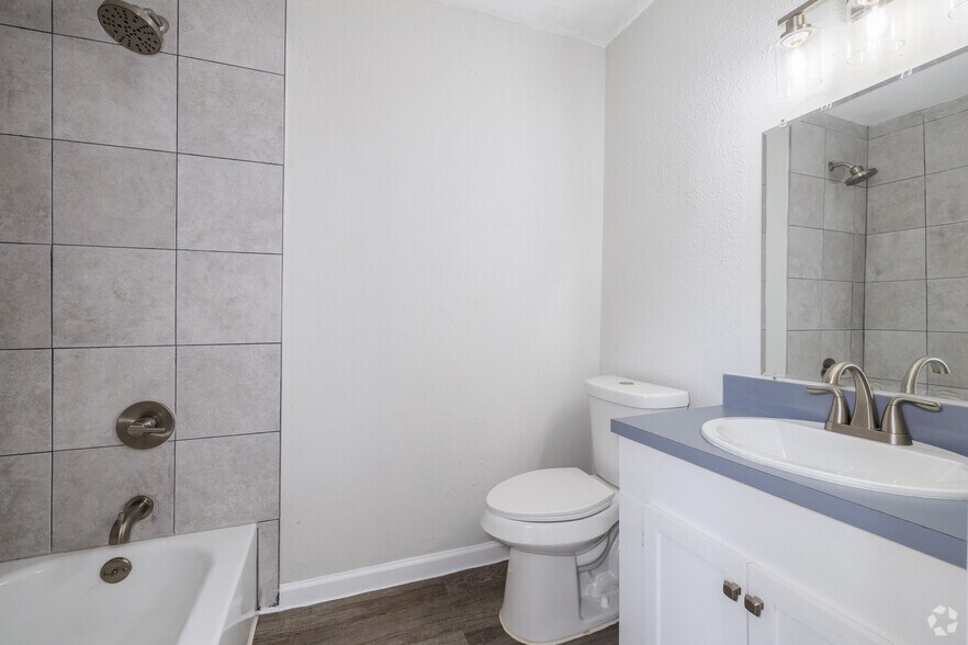 More Photos Of 6301 Alfano St, Houston Apartments For Sale