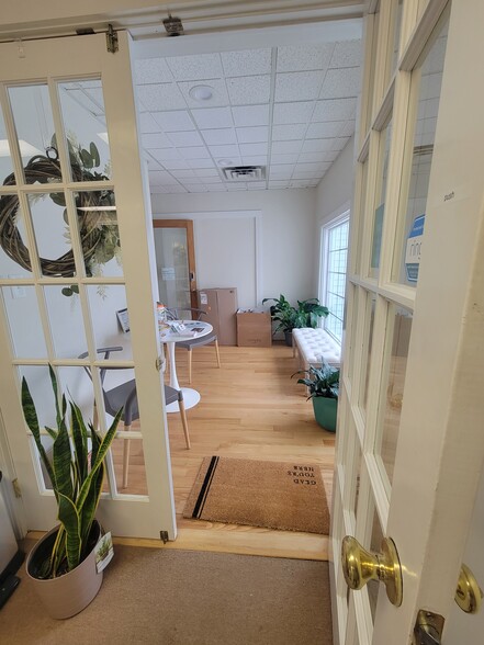 More Photos Of 683 Main St, Norwell Loft Creative Space For Lease