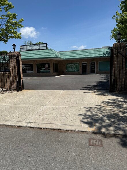 More Photos Of 465 Belfield Ave, Staten Island Office For Lease