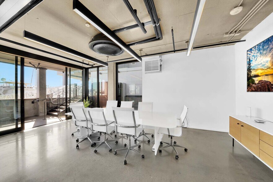 More Photos Of 3101 W Coast Hwy, Newport Beach Office For Lease