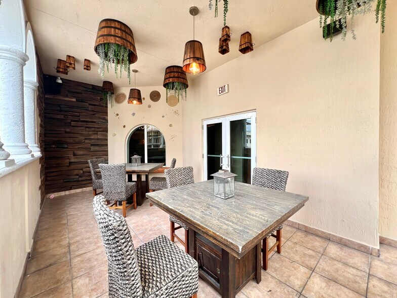 More Photos Of 223 Valencia Ave, Coral Gables Restaurant For Sale