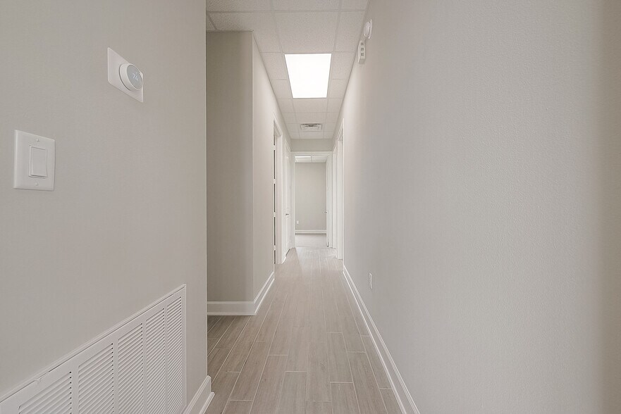 More Photos Of 26717 Westheimer Pky, Katy Medical For Sale
