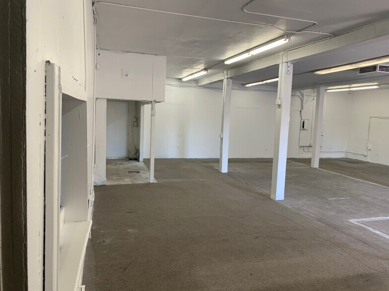 More Photos Of 501 S Fetterly Ave, East Los Angeles Storefront Retail Residential For Sale