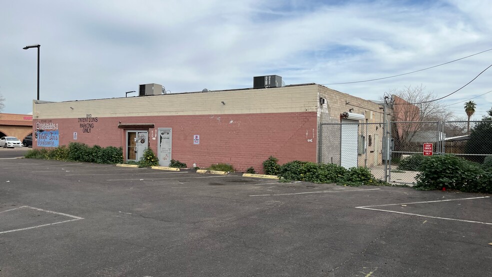 More Photos Of 5539 W Glendale Ave, Glendale Storefront Retail Office For Lease