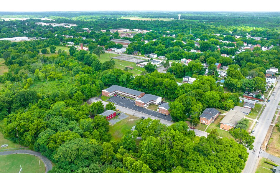 More Photos Of 1121 Stainback St, Petersburg Apartments For Sale