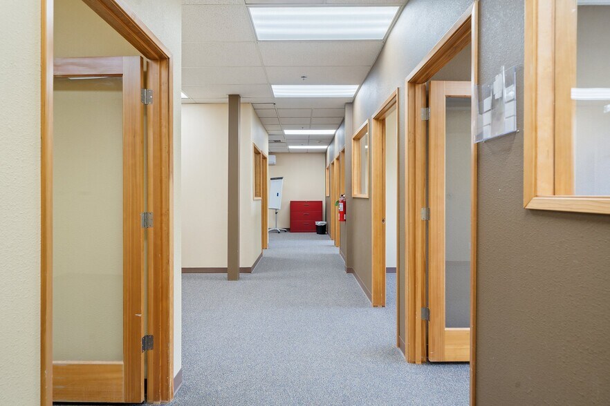 More Photos Of 1321 Martin Luther King Jr Way, Tacoma Loft Creative Space For Lease