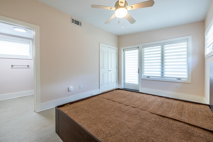 More Photos Of 1651 Pryor Rd SW, Atlanta Loft Creative Space For Sale