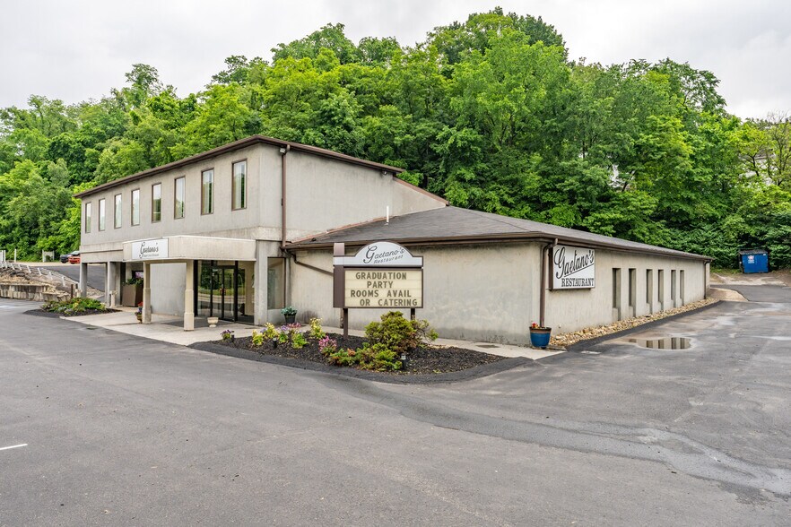 More Photos Of 1617 Banksville Rd, Pittsburgh Restaurant For Sale