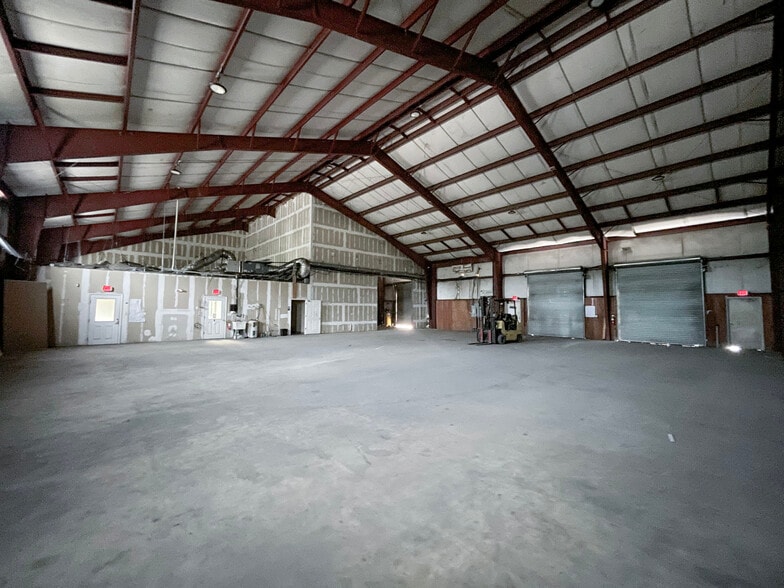 More Photos Of 3370 Agricultural Center Dr, Saint Augustine Warehouse For Lease