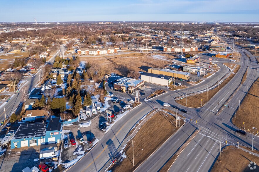 More Photos Of 2230 Main St, Green Bay Storefront Retail Office For Lease