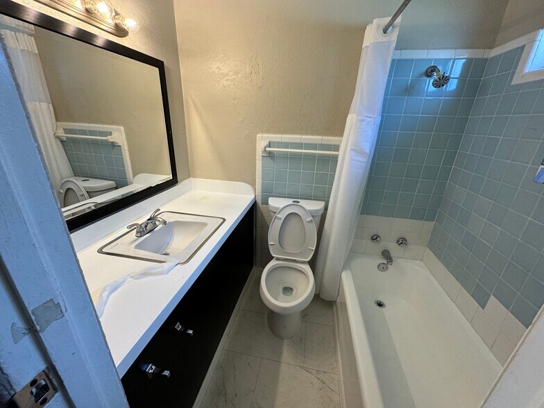 More Photos Of 2210 S Pine Ave, Ocala Hospitality For Sale